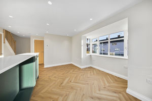 Compass Crescent Old Whittington
